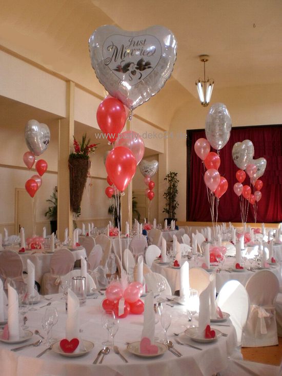 Hochzeitsdeko mit Helium Ballons