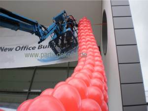Ballondekorationen für Einkaufszentren und andere Gebäude