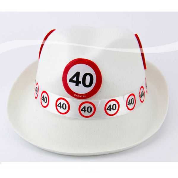 Verkehrsschild Hut mit Zahl 40