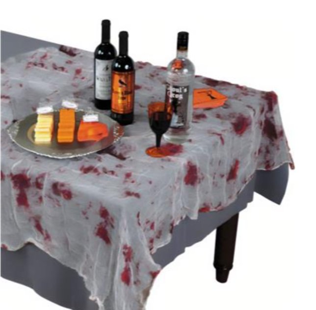 Zerfetzte Tischdecke mit Blut