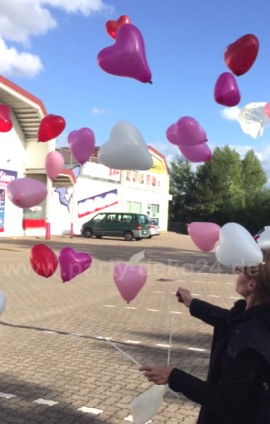 Ballon Explosion: Luftballon explodiert