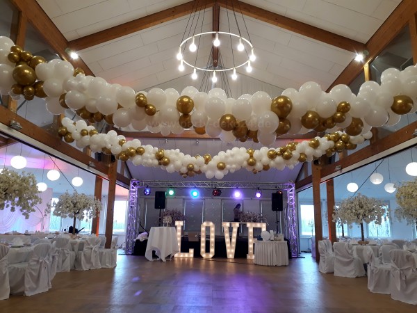 Ballongirlande Hochzeit