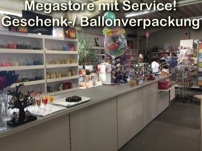 Geschenkverpackungen im Megastore