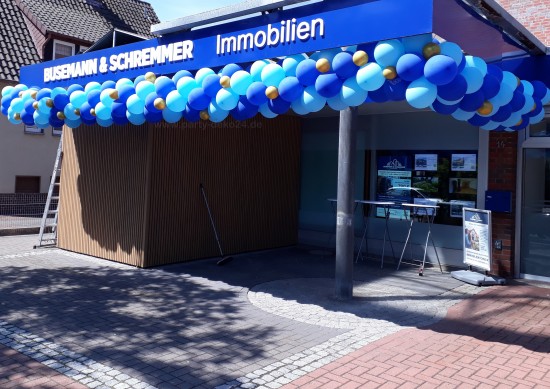 Immobilienmakler Neueröffnung Deko