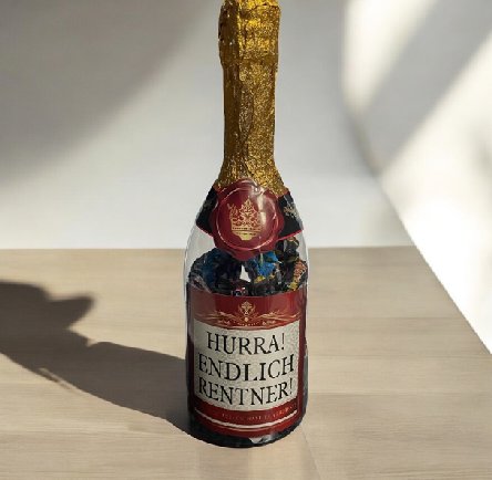Sektflasche gefüllt - Hurra Endlich Rentner